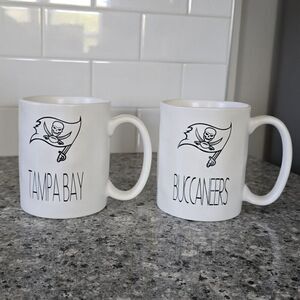 NFLTampa Bay Buccaneers Artisan Coffee‎ Cups White The Memory Company Set of 2